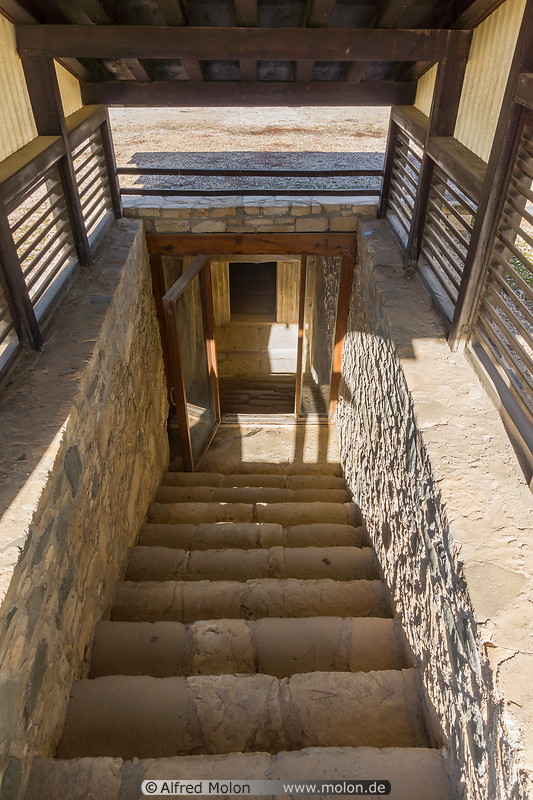 13 Staircase to tomb
