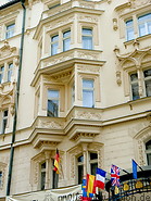 05 Hotel Pariz facade detail