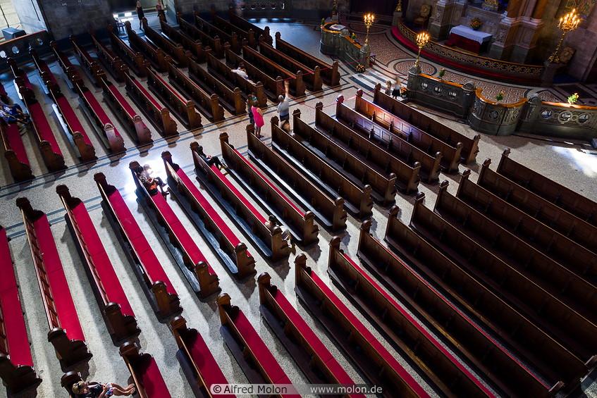 10 Rows of seats in Marble church