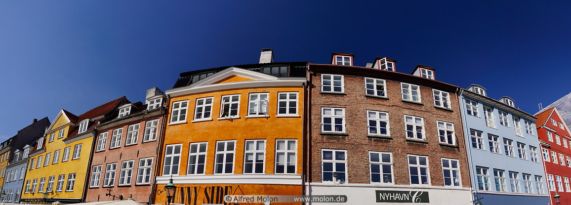 18 Colourful house facades
