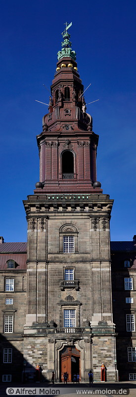 05 Christiansborg tower