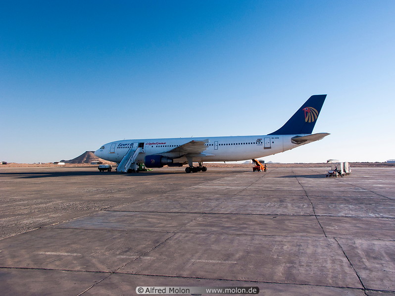 15 EgyptAir plane in Abu Simbel airport