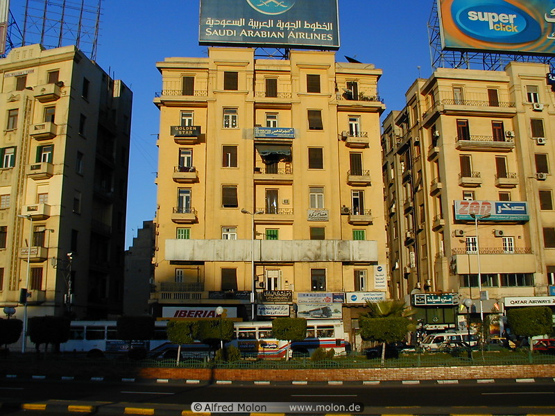 11 Midan Tahrir square