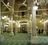 07 Sayyidna al Hussein mosque interior