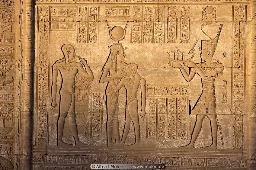 07 Goddess Hathor bas-reliefs on Roman birth house