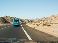 06 Convoy on the road Hurghada-Luxor