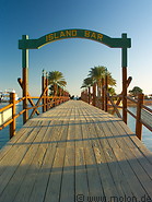 03 Bridge to the island bar