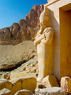 14 Pharaoh statue and hills