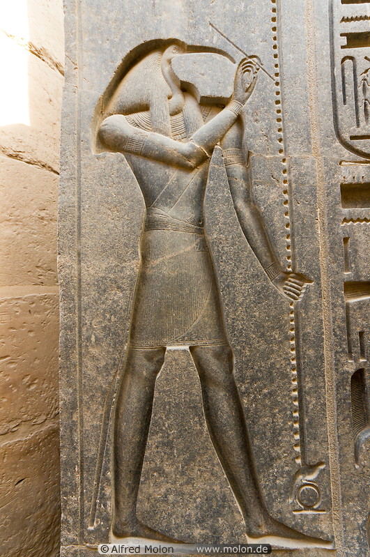 18 Egyptian god Thoth