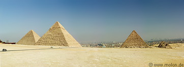 21 Panorama view of the Giza pyramids
