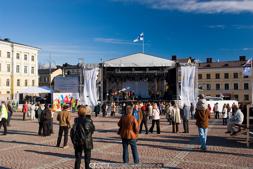 16 Eurovision music festival on Senaatintori square