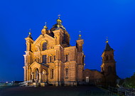 20 Uspenski Eastern Orthodox cathedral at night