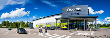 06 S-market supermarket in Karsamaki