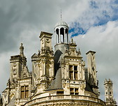 11 Decorated roof with windows and towers
