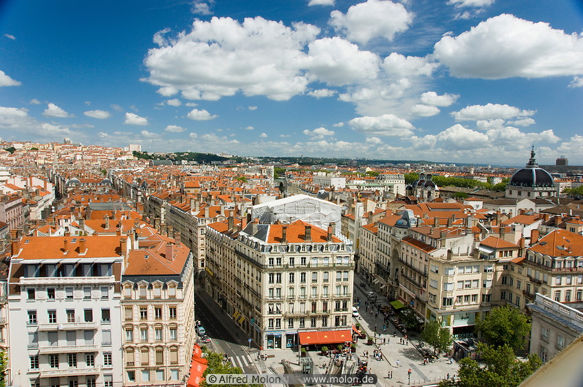 12 Roofs in downtown Lyon