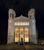 18 Night view of Fourviere basilica