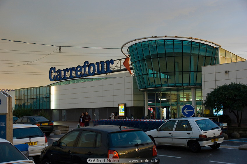 17 Carrefour market