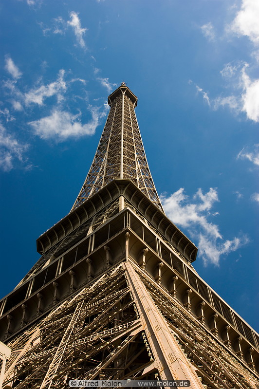 06 Eiffel tower