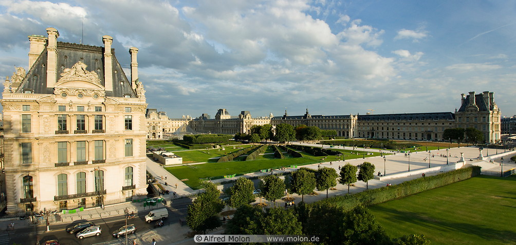 04 Louvre palace