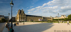 05 Louvre carrousel square