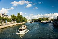 02 Tourist boat in Seine river