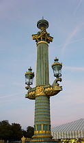 08 Lamppost on Place Concorde