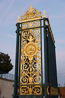10 Ornamental gate of Jardin de Tuileries