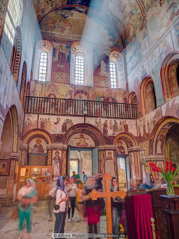 13 Gelati cathedral interior