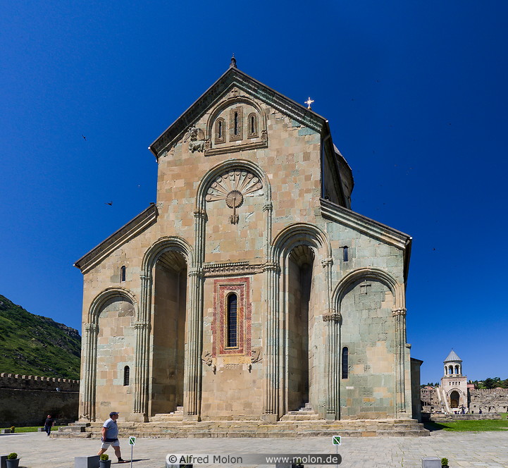 21 Svetitskhoveli cathedral