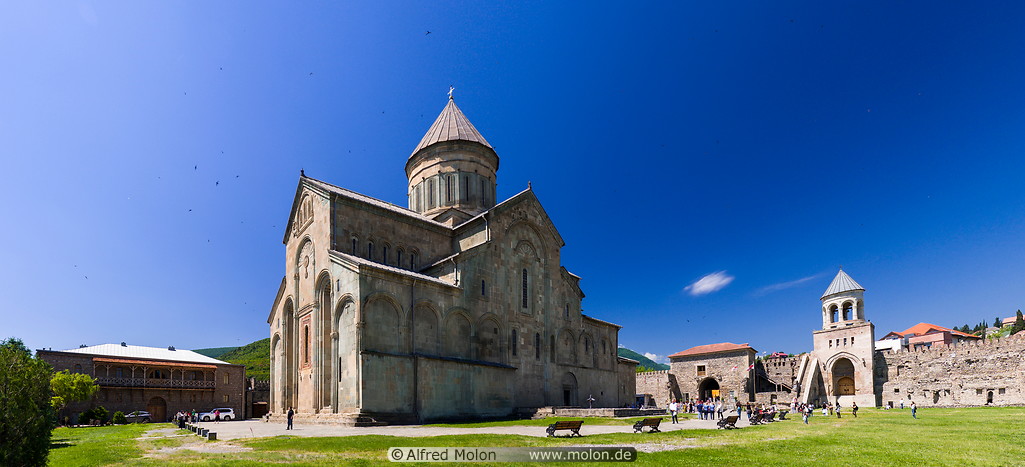 22 Svetitskhoveli cathedral