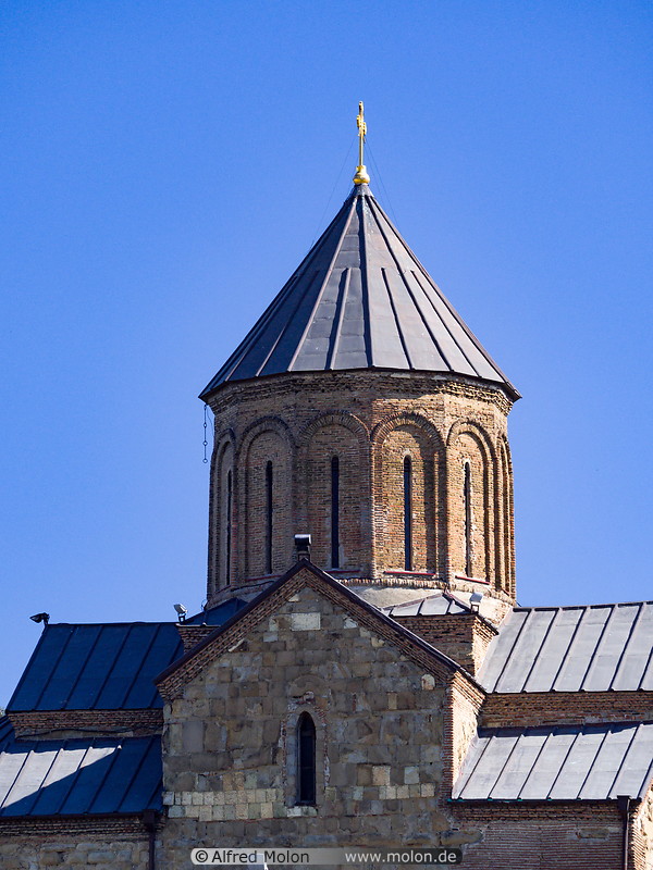 09 Metekhi church