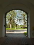 11 Gate
