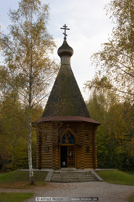 32 Russian orthodox chapel
