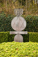 47 Jewish memorial at common grave
