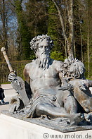 12 Statue of Zeus