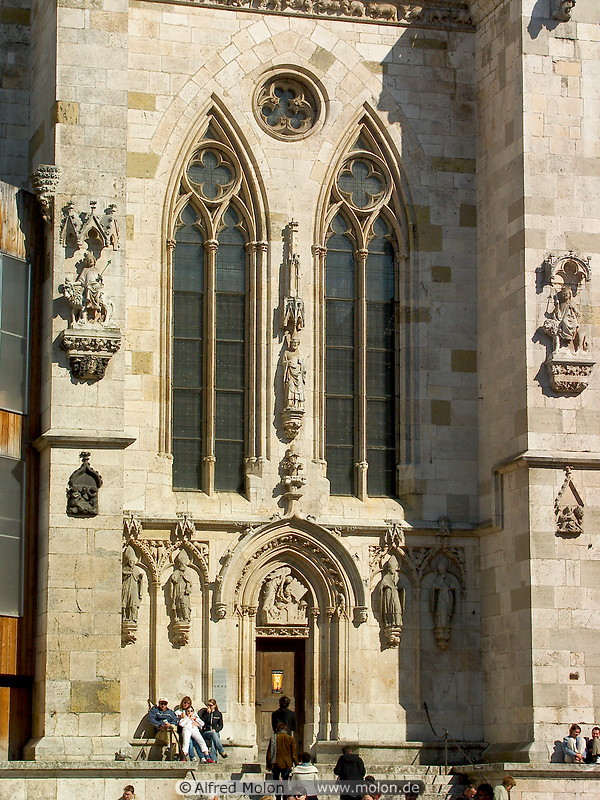 09 St Peter cathedral facade detail