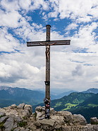 18 Summit cross
