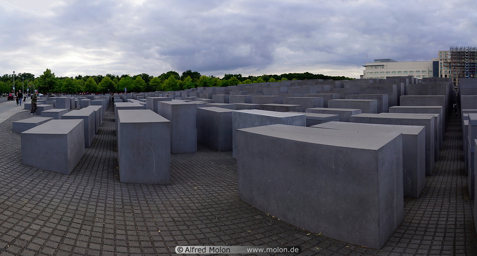 07 Holocaust memorial