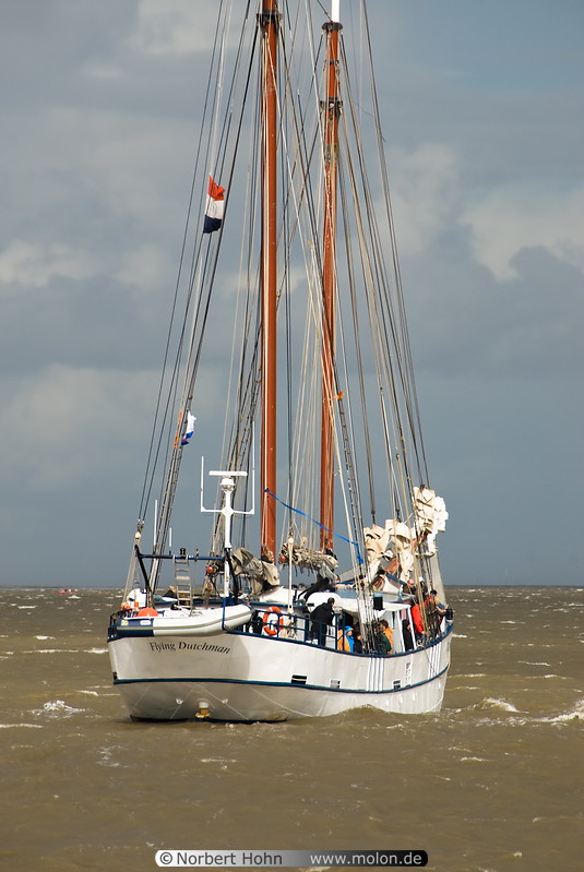 01 Flying Dutchman sailboat