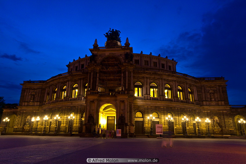 06 Semperoper opera house at night