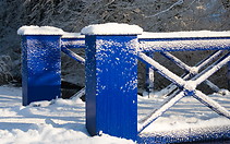 08 Blue bridge in winter