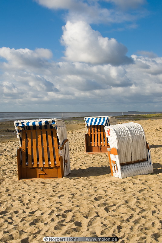 02 Beach chairs