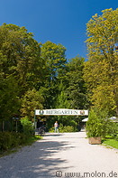 09 Aumeister beergarden - main gate