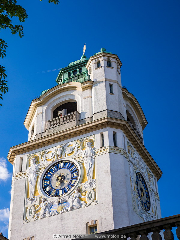 08 Mueller Volksbad clock tower
