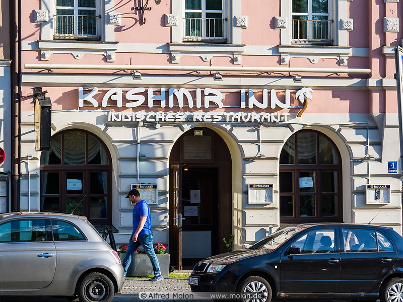 12 Kashmir Inn Indian restaurant