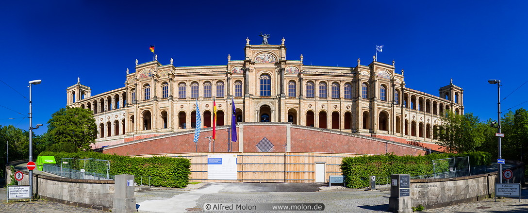 02 Bavarian state parliament building