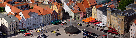02 Neuer Markt square
