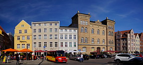 18 Neuer Markt square