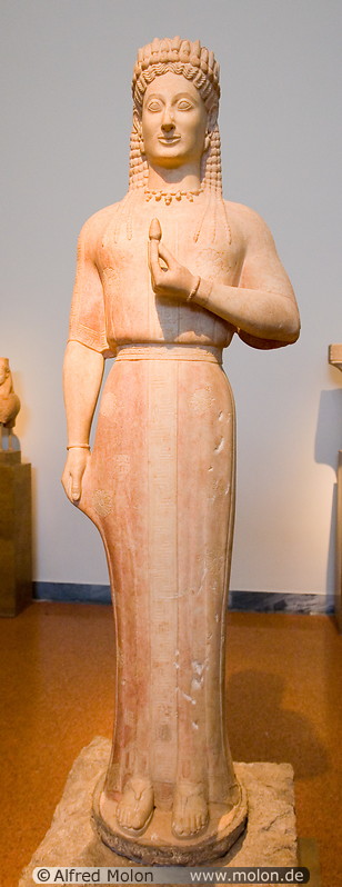 10 Marble statue of Kore - Cycladic period