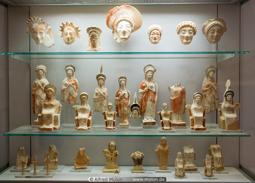 17 Terracotta figurines and female protomes